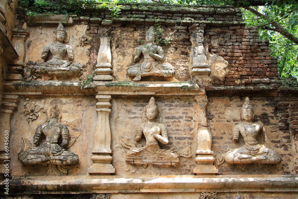Dewa stone carving at Wat Chet Yot, Changmai