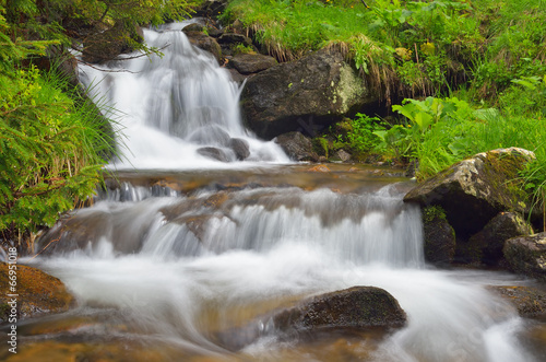 Fototapeta Naklejka Na Ścianę i Meble -  Mountain river with cascades