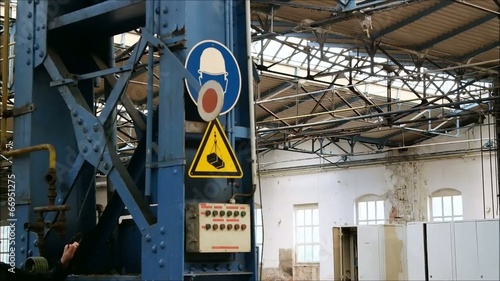 Wallpaper Mural Stellwerk in einer Eisenbahnhalle Torontodigital.ca