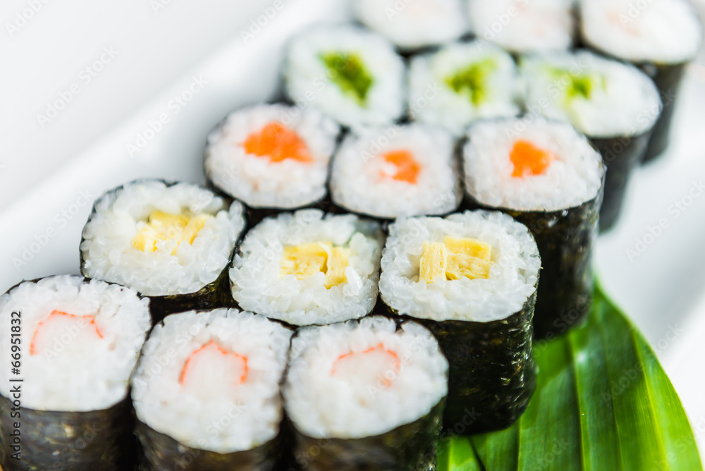 Sushi roll Sushi roll