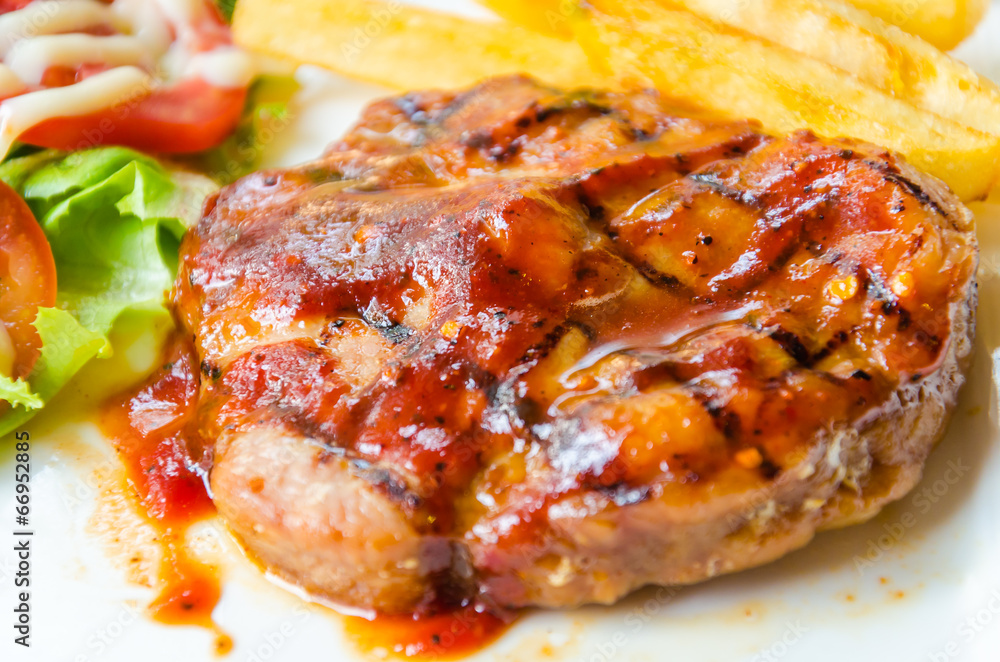 Barbecue grilled pork steak Barbecue grilled pork steak