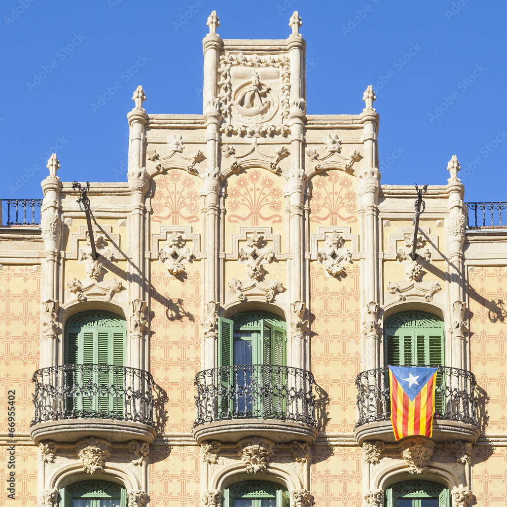 Fototapeta premium barcelona balconies