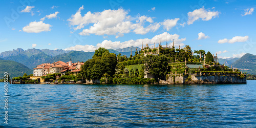 Islad Bella Maggiore Lake photo