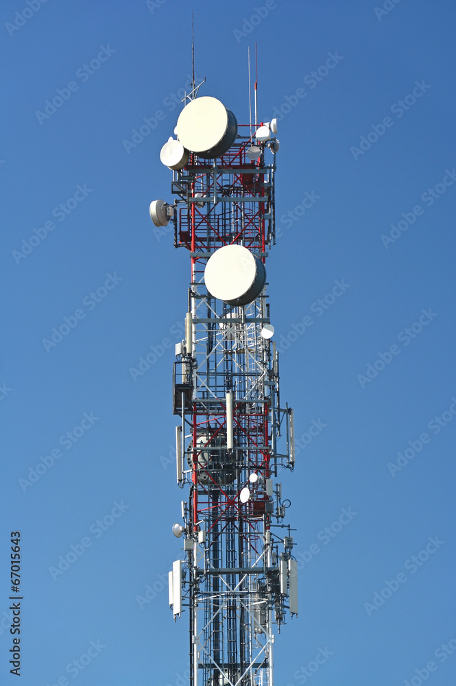 Wieża telekomunikacyjna - obrazy, fototapety, plakaty 