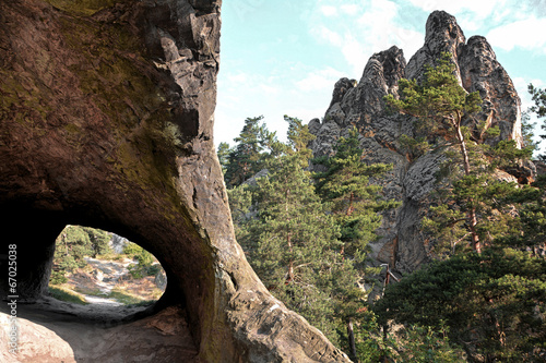 Wanderweg durch einen Felsen im Harz photo