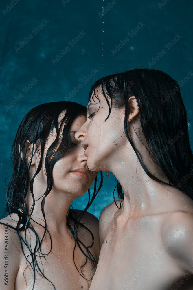 Wet Naked Teens
