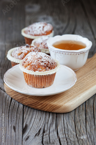 Hot tea and muffins