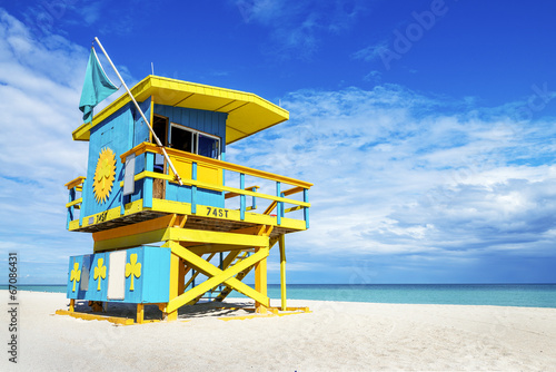 Lifeguard Tower, Miami Beach, Florida © beatrice prève