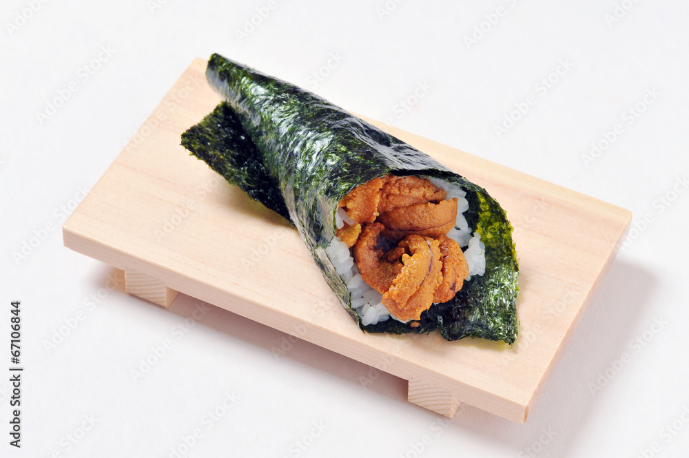 ウニの手巻き寿司 1 Stock 写真 Adobe Stock