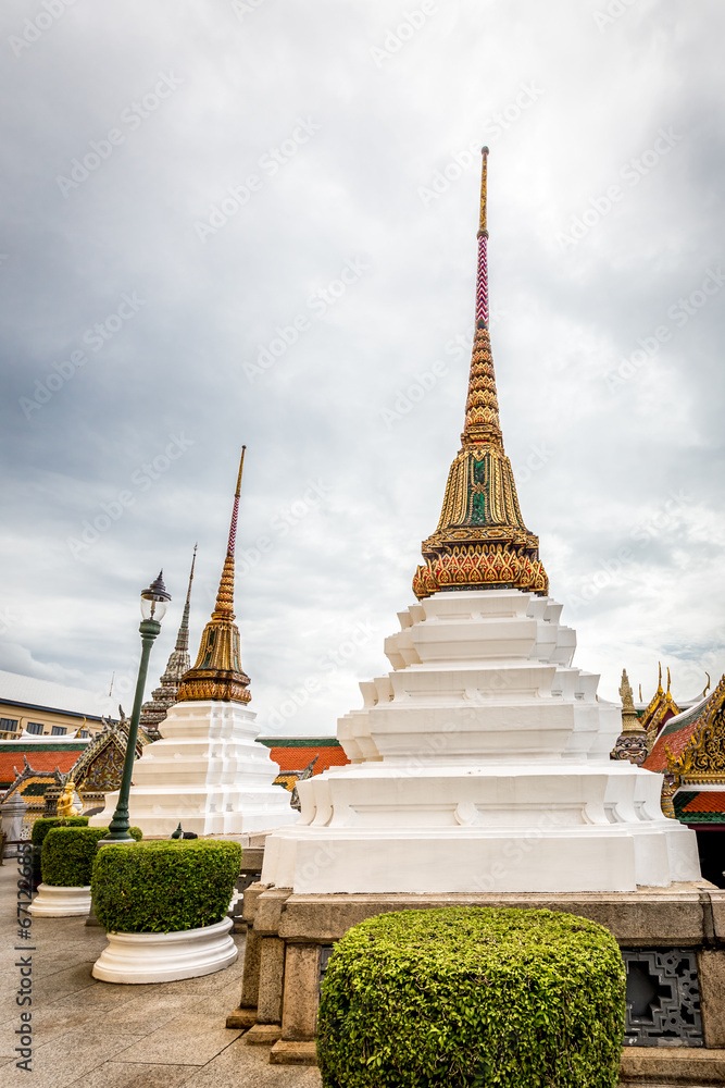 Fototapeta premium The Pagodas in Temple of Emerald Buddha ,Thailand