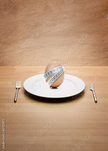 Gedeck auf Holztisch