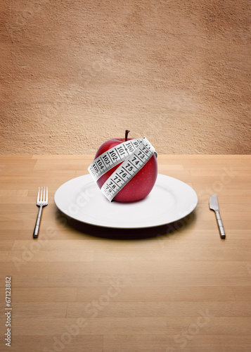 Gedeck auf Holztisch