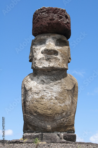 Moai in Ahu Tongariki (Easter island, Chile)