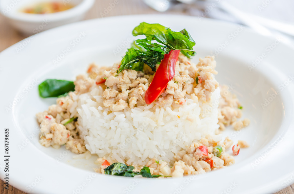 Spicy fried chicken with basil and rice Spicy fried chicken with basil and rice