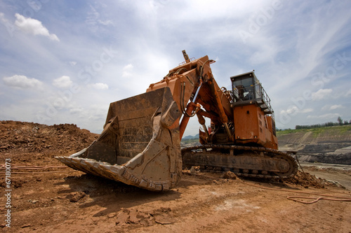 excavator machine earthmoving