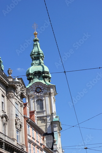 Kirchturm mit Uhr der Stadtpfarrkirche in der Herrengasse Graz