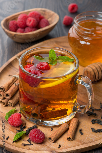 fragrant black tea with lemon, mint, raspberry and cinnamon