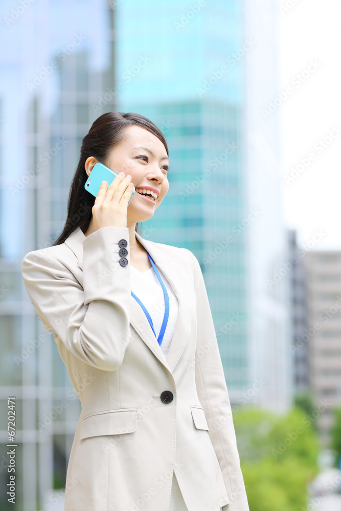 スマートフォン・ビジネスウーマン