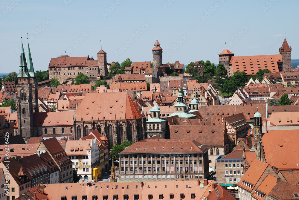 Obraz premium Stadt Nürnberg Altstadt Burg Kaiserburg Sebalduskirche