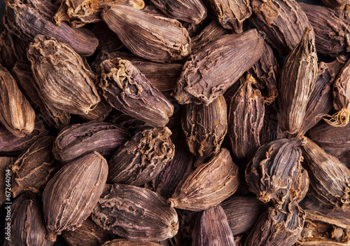 Cuadro en lienzo Black cardamom pods