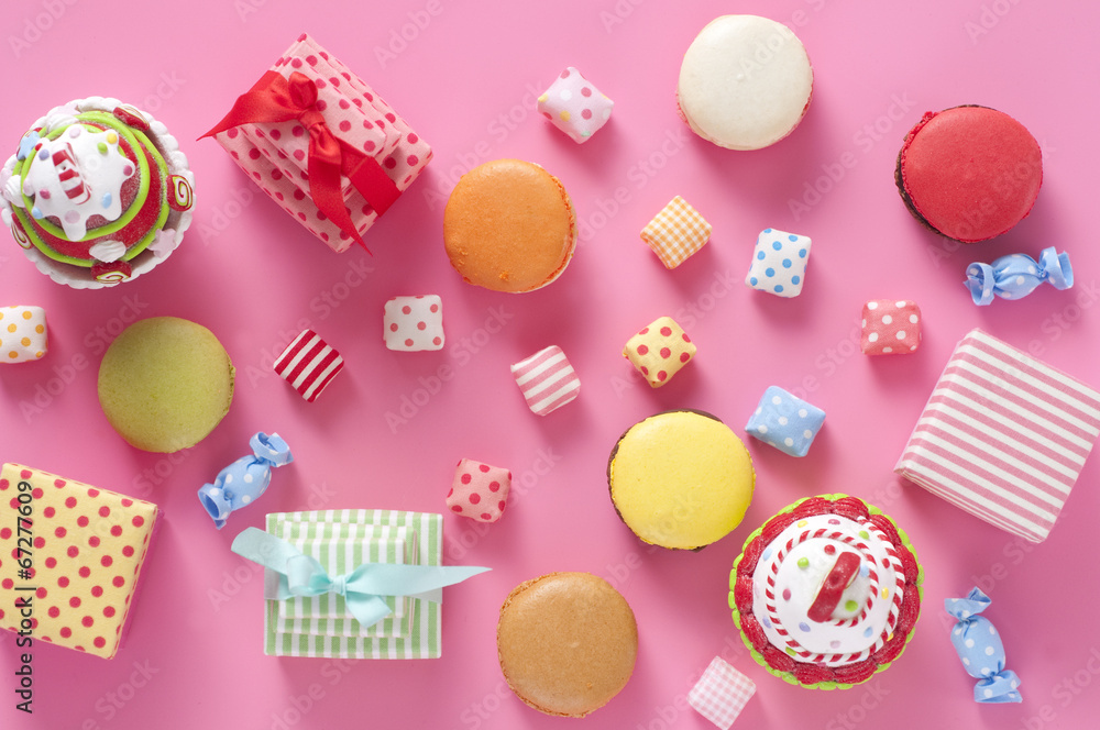 スイーツ 雑貨 カラフル 背景素材 Stock Photo Adobe Stock
