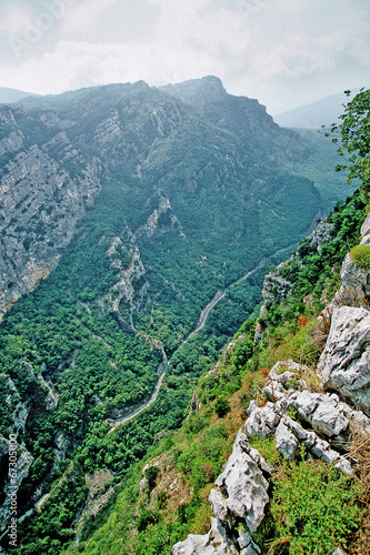 Gorges du Loup vues de la barre de GOURDON ( 06 Alpes Maritimes photo