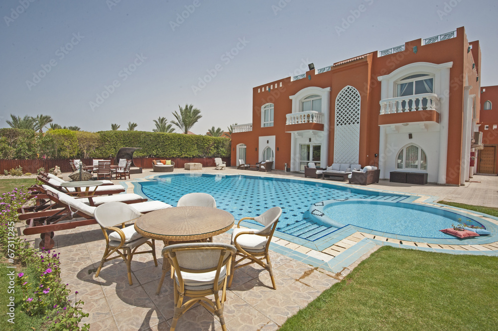 Fototapeta premium Luxury villa in tropical resort