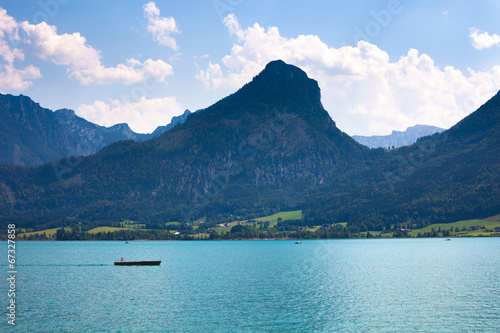 Wolfgang See lake with Sparber and Bleckwand peaks © PixAchi
