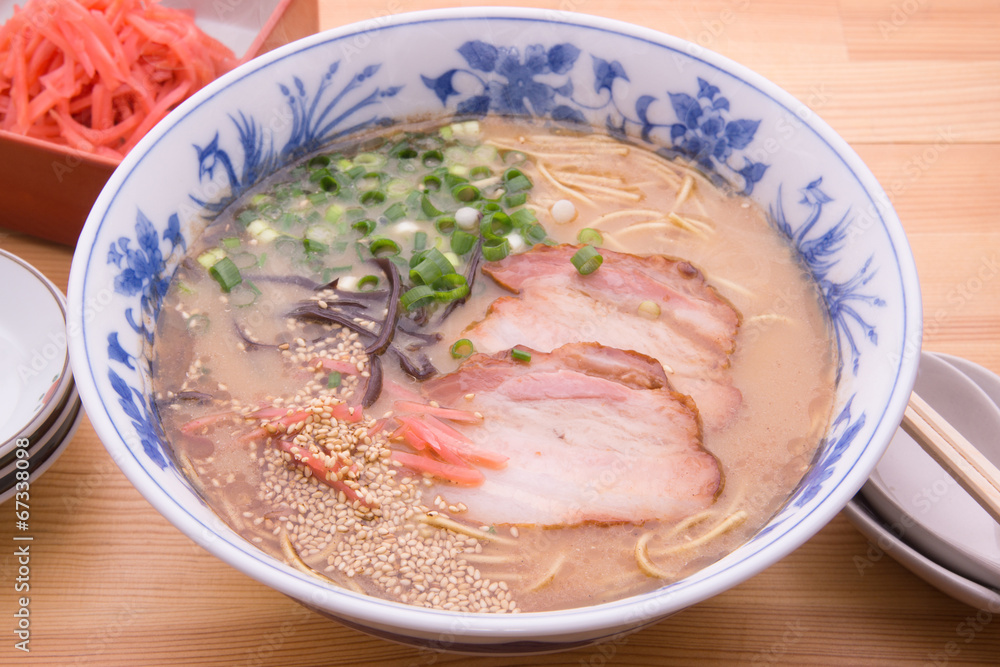 豚骨ラーメン 豚骨ラーメン