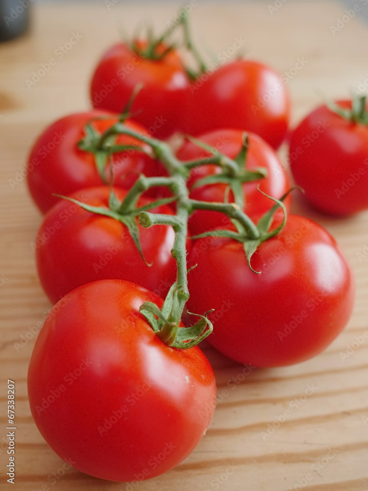 Fresh ripe tomatoes Fresh ripe tomatoes