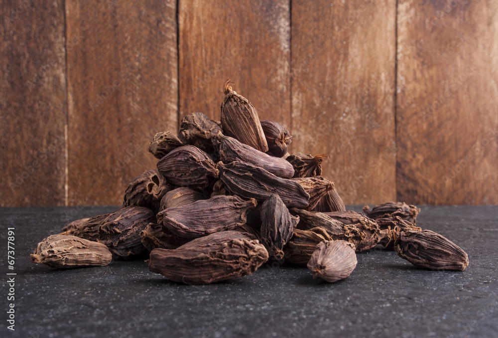 Black cardamom pods Black cardamom pods