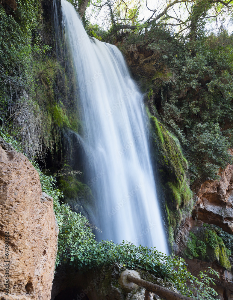 Fototapeta premium Cascadas en el Monasterio de Piedra
