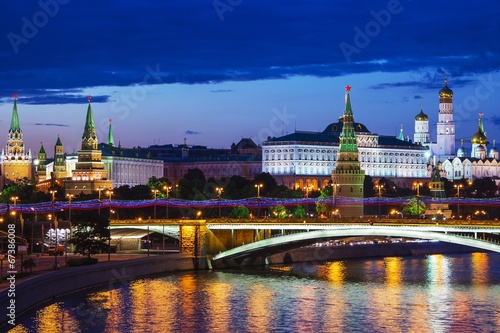 Moscow Kremlin (night view, view from the Patriarchal bridge), R