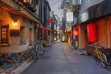 Fotobehang Japan Traditionele straat in Kyoto  © Bogdan Lazar
