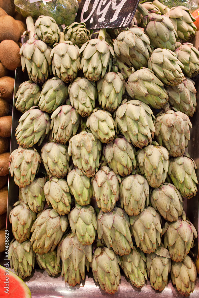 Fototapeta premium Artichokes Stall