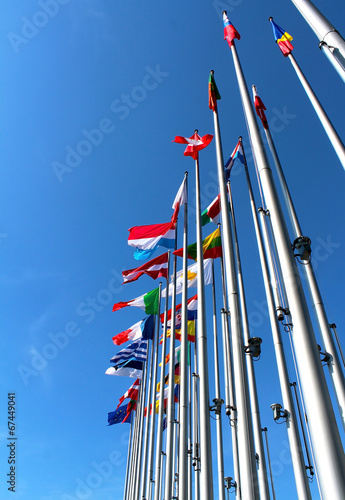 drapeaux du parlement européen photo