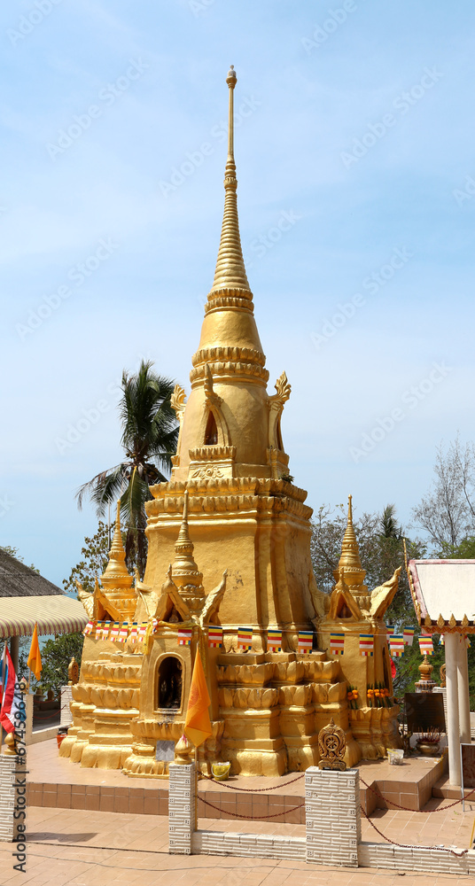 Naklejka premium Buddhist temple