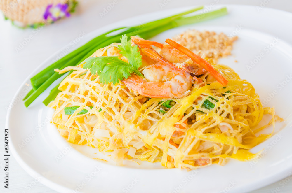 Pad thai Pad thai