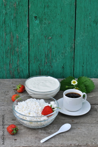 Healthy breakfast with cottage cheese and coffee