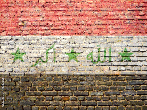 drapeau irakien peint sur un mur