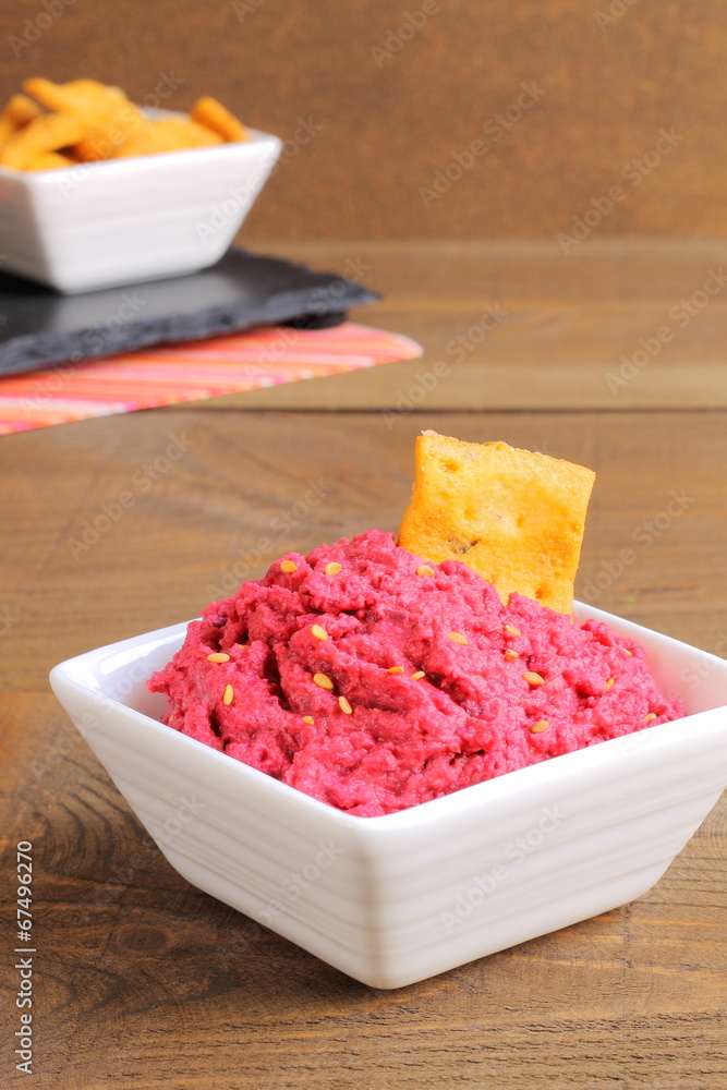 Beetroot and chickpea hummus with crackers Beetroot and chickpea hummus with crackers