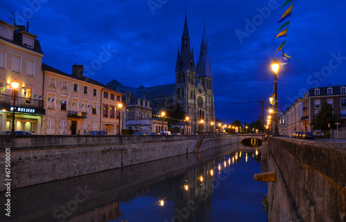 Fotografi Châlons-en-Champagne bei Nacht