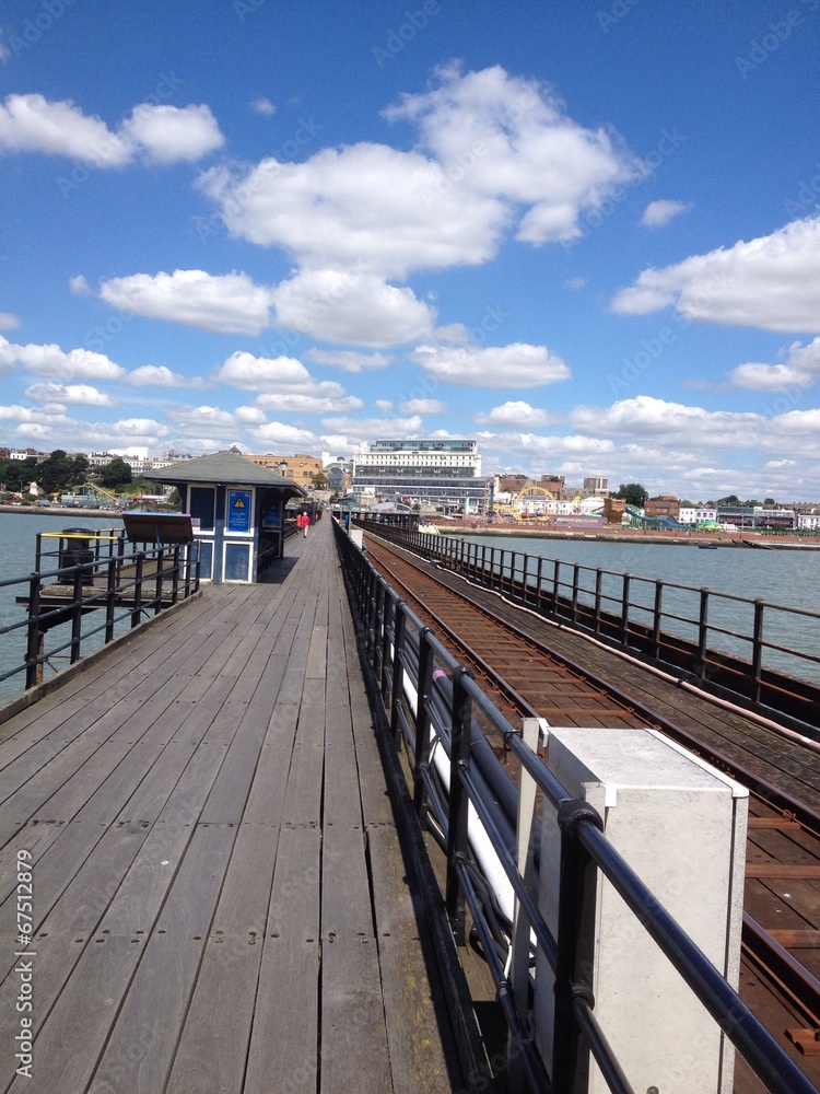Naklejka premium southend pier
