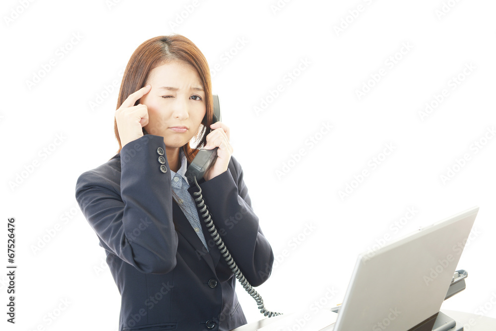 困惑する女性 困惑する女性