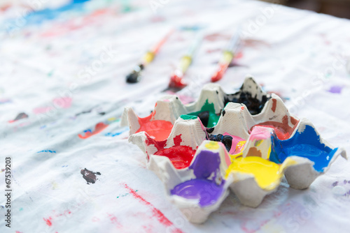 Color Paint in Egg Carton
