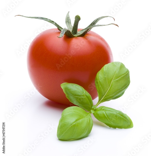 Tomate und Basilikum