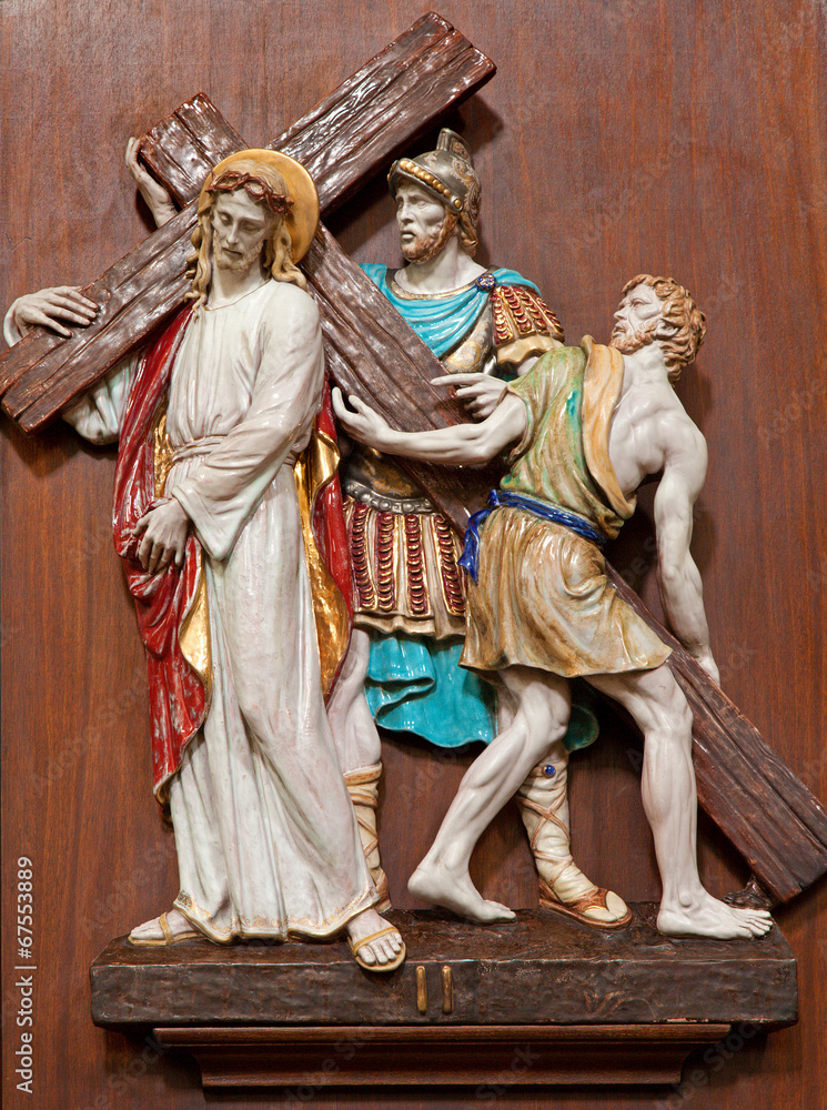 Verona - Jesus under corss - ceramic coss way in st. Nicholas