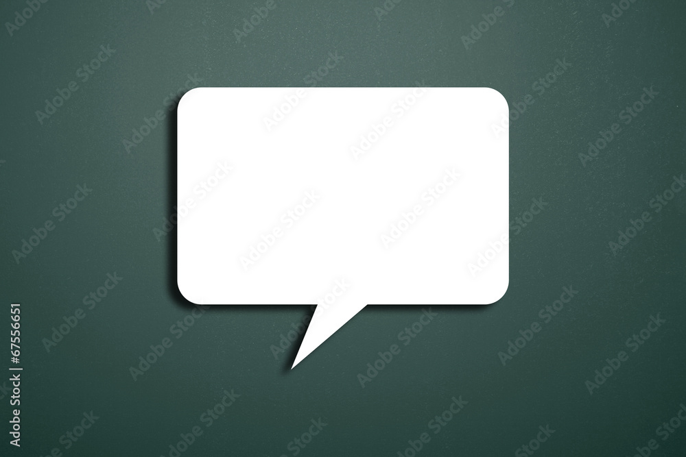 Naklejka premium Speech bubble on the blackboard