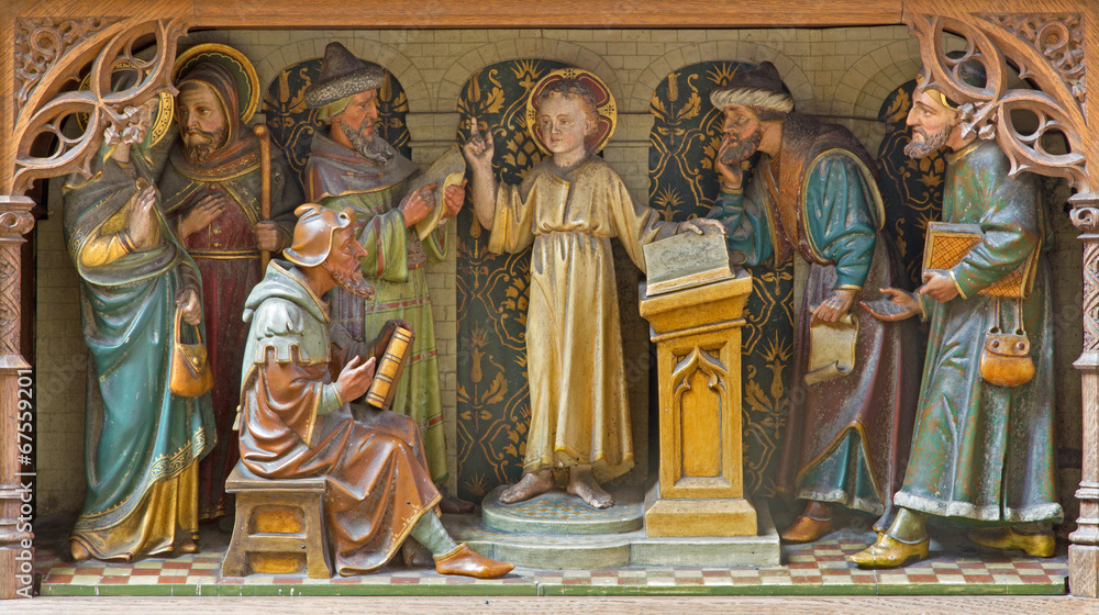 Mechelen - Boy Jesus teaching in the Temple - carving
