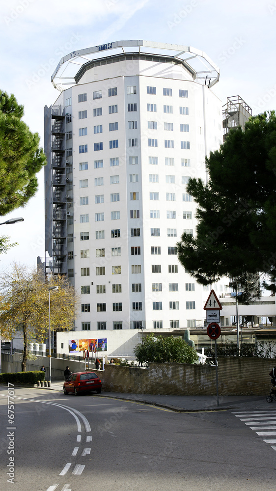Obraz premium Edificio con helipuerto, Barcelona